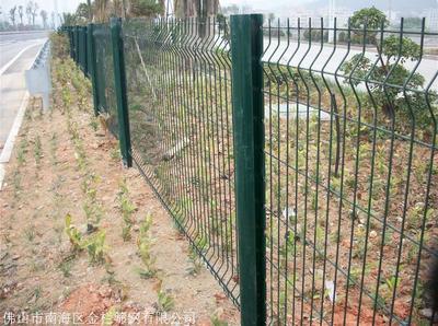 广州花都区护栏网价格解析 桃型柱围网、边框护栏网、绿化隔离网市场行情